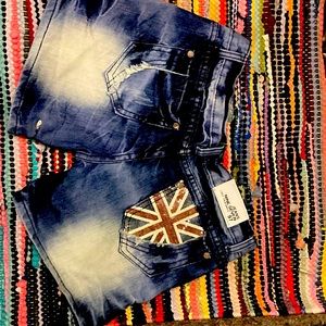 Short jeans size M great condition worn once as best fit to 5,6 if u like loose